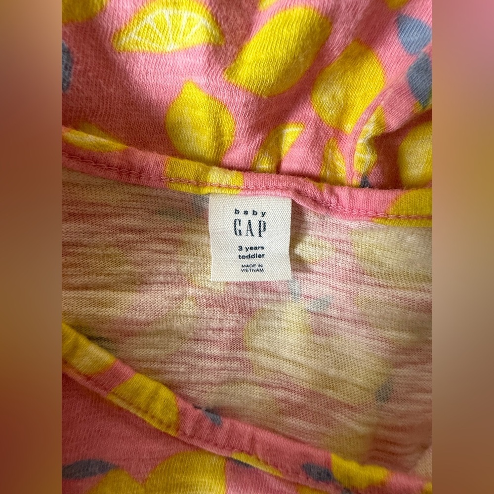 Baby Gap Toddler Lemon Print Romper | 3T | Pink | 100% Cotton - Picture 2 of 3